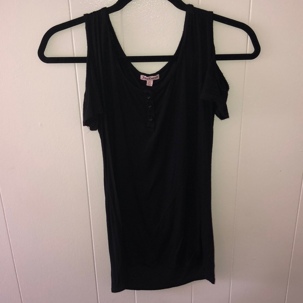 Short Sleeve/ 3 Buttons